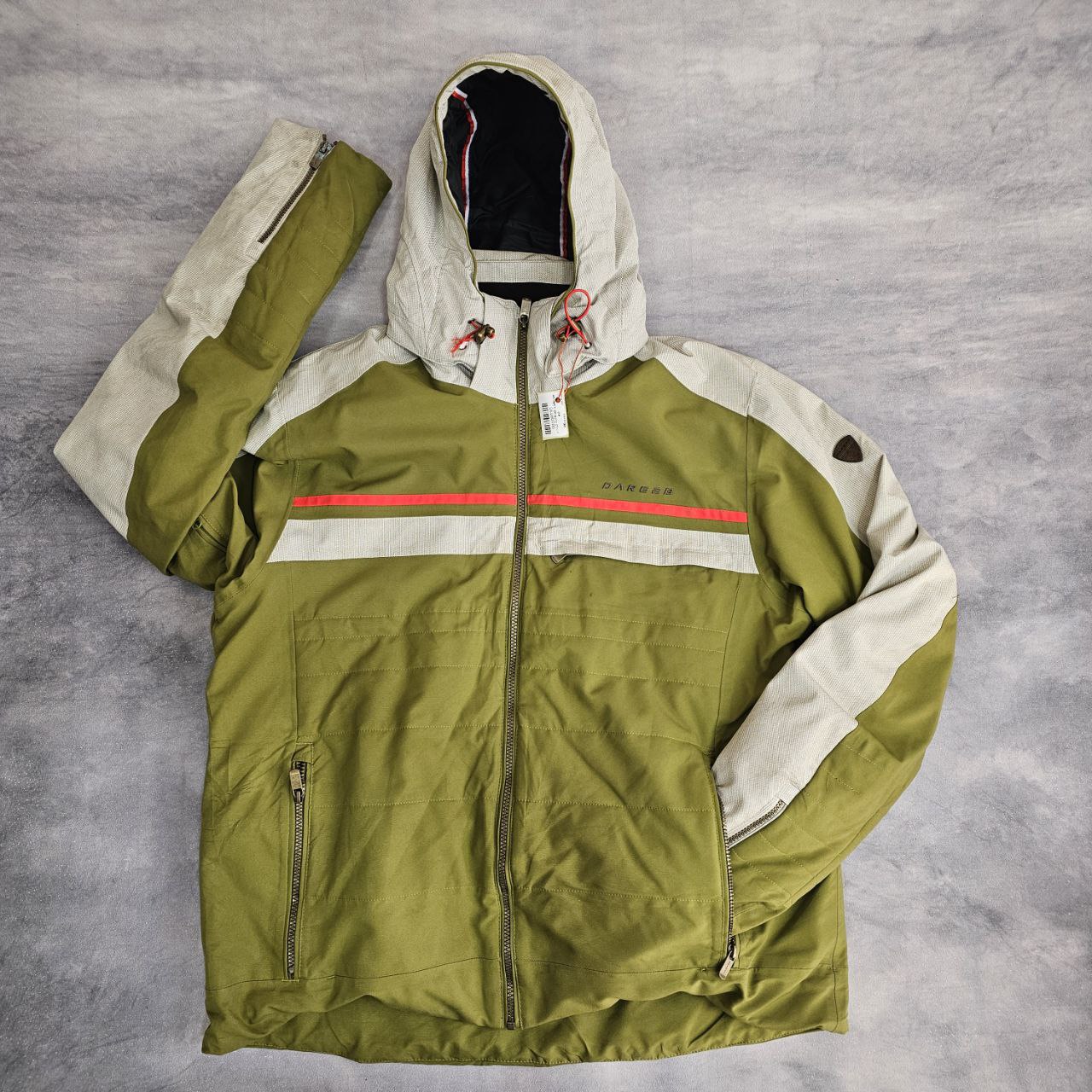 کاپشن گورتکس حرفه‌ای DARE 2B استوک ستاره سهیل